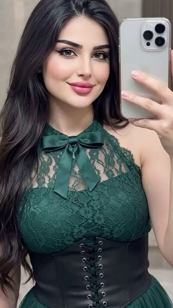 Escorts in Green Town Lahore